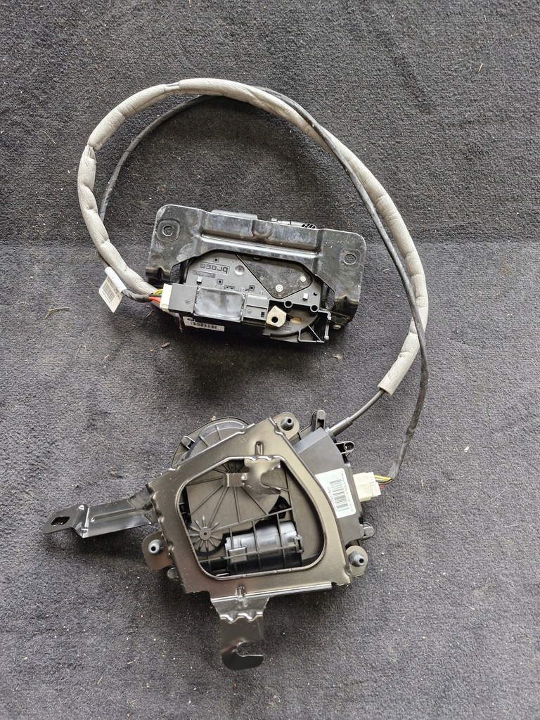 фото №1, Bmw 4 f36 замок доводчик крышки tl багажника