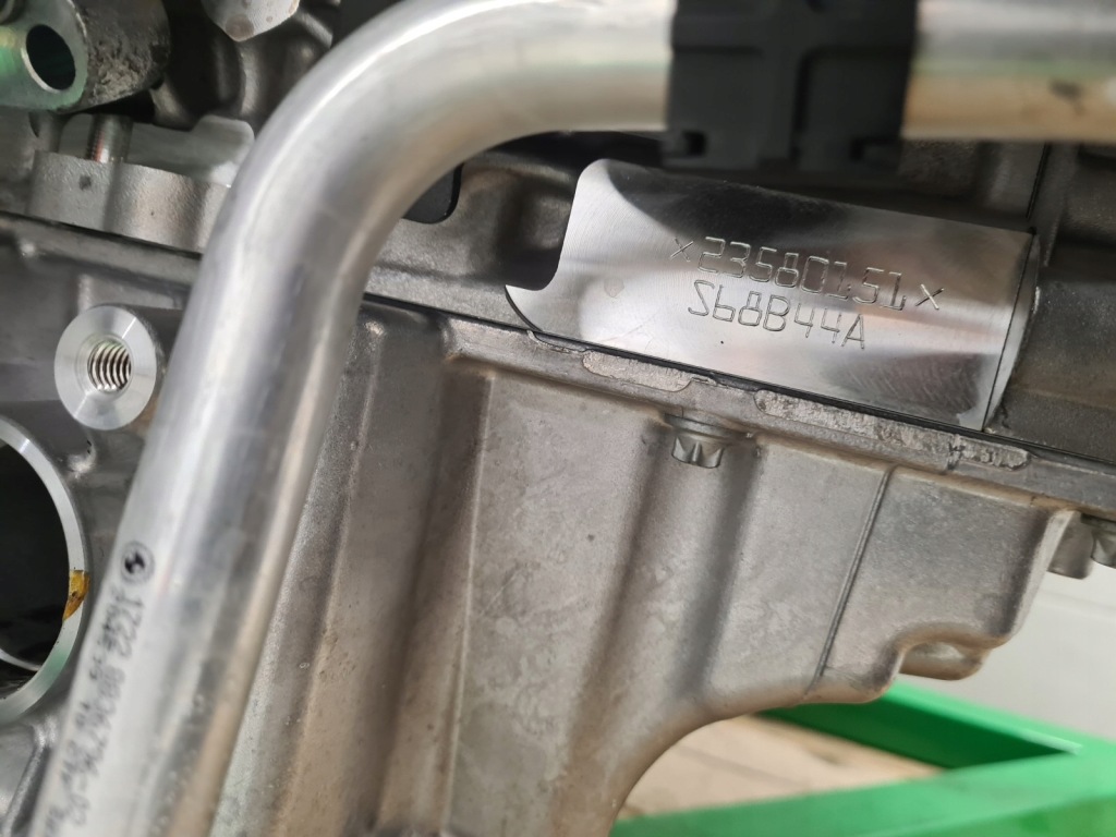 Bmw x5 g05 x6 g06 x7 g07 fabrycznie новий двигун комплект  s68b44a 390kw 530km Зі Шроту