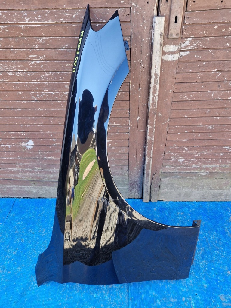 фото №1, Крыло правый передний mercedes e-klasa w213 16r-