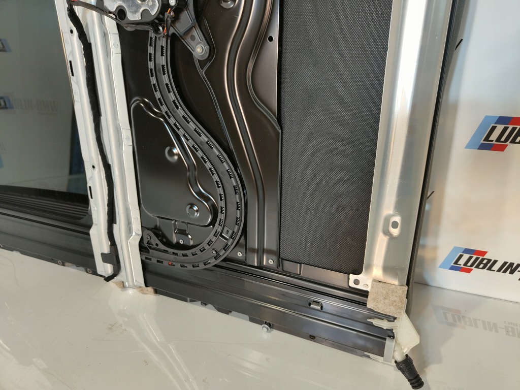 фото №13, Люк стеклянный крыша bmw g30 f90 m5