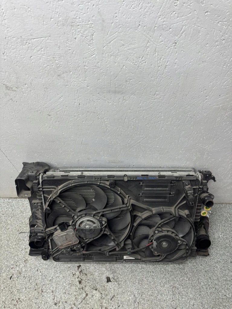 Комплект радиатор воды кондиционер вентилятор volvo v70 3 2012- 31338823 2.0 d3 Оригинал