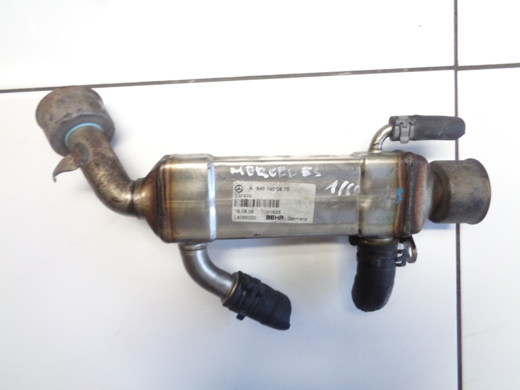 фото №1, Mercedes w203 2.2 радиатор выхлопных газов a6461400875