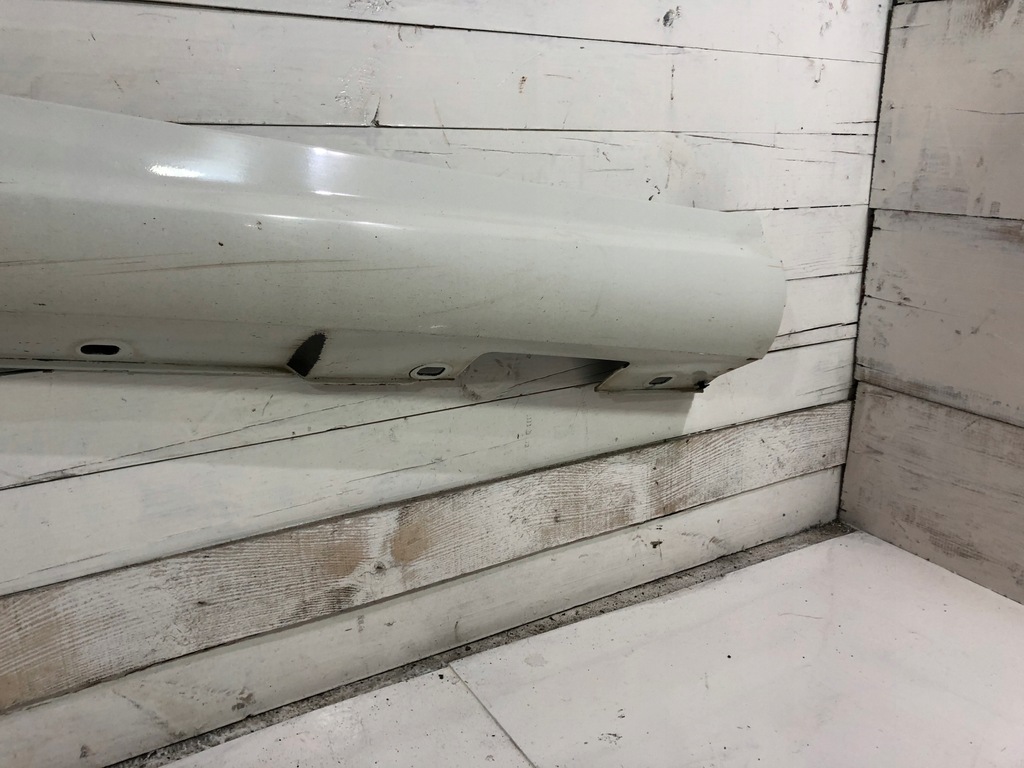 фото №13, Накладка порог левая mercedes w204 kombi 197 amg