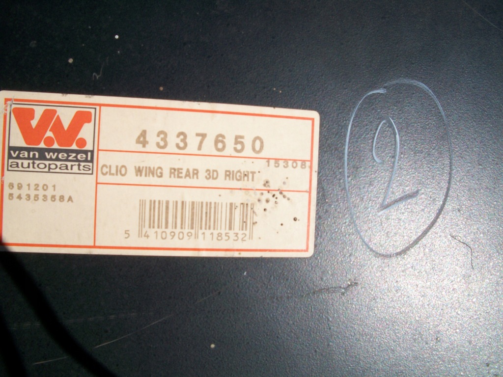 Renault clio 1 90 98 крыло  задний задняя 3d 3 дверь новый van wezel нет к 16v Доставка