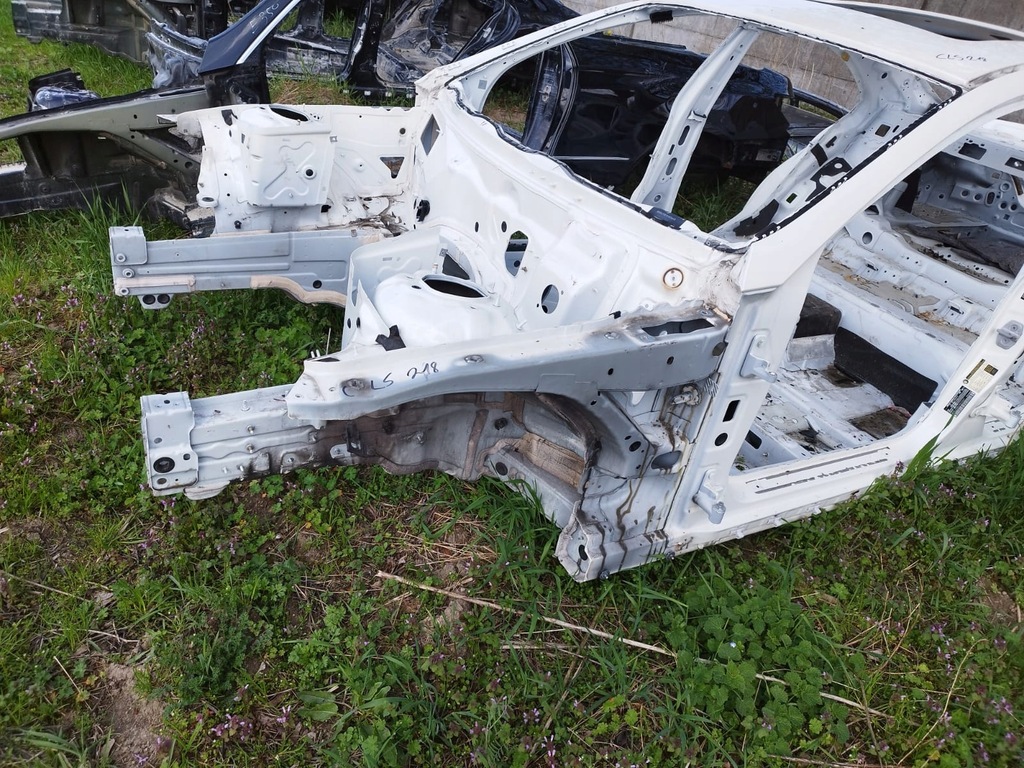 фото №1, Mercedes cls w218 кузов чверть лівий перед ліва передня