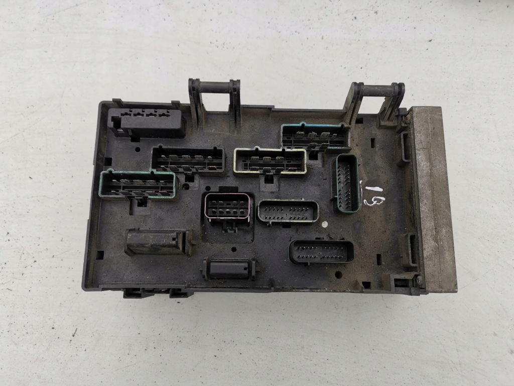 Купить Коробка предохранителей bsi chrysler voyager 64469h 04869204am