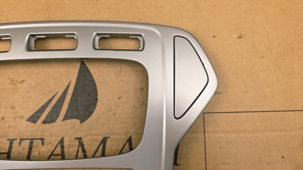 фото №4, Ford mondeo mk4 2007 - 2010 r. рамка радио консоли серебристая przedlift europa