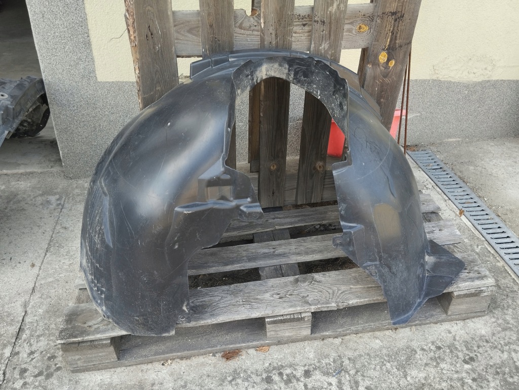 фото №1, Volvo xc60 ii 2018- подкрылок перед передние правое 32372422