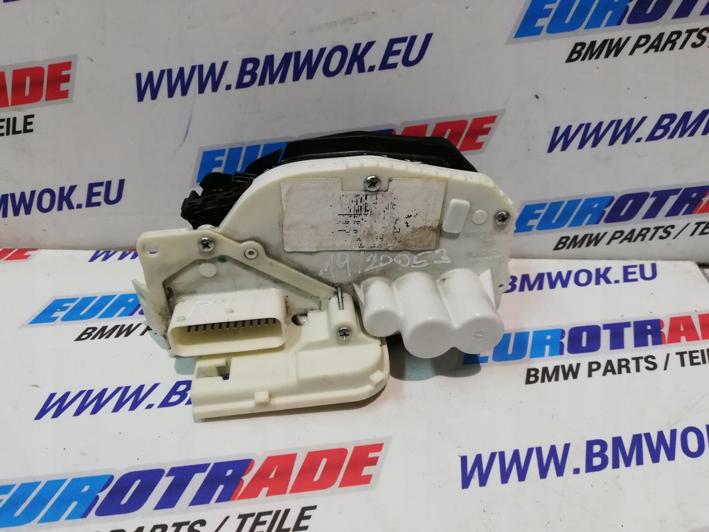 фото №1, Bmw i8 замок двері правий 8497862