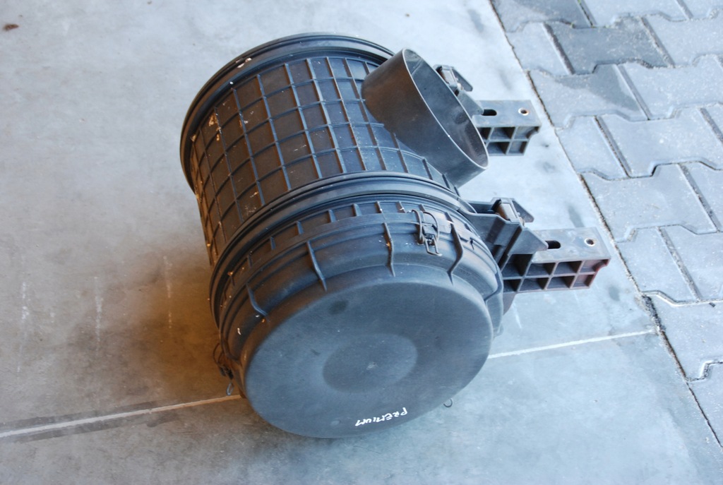 фото №2, Корпус фільтра повітря лапи renault premium dxi