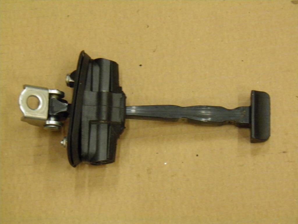 фото №1, Ограничитель дверь правых задних alfa romeo giulietta