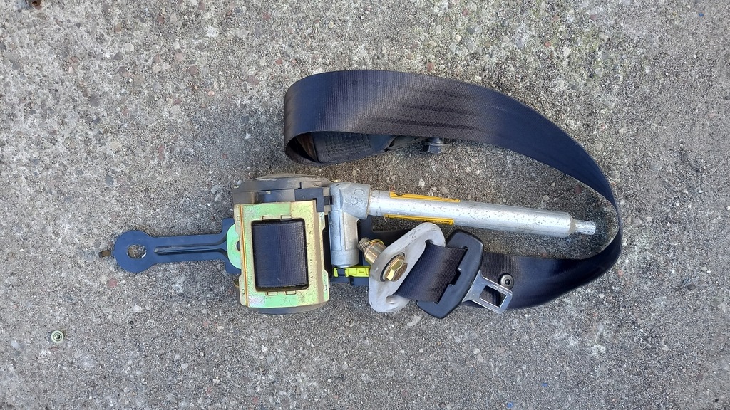 фото №1, Pas безпеки правий перед nissan primera 01r