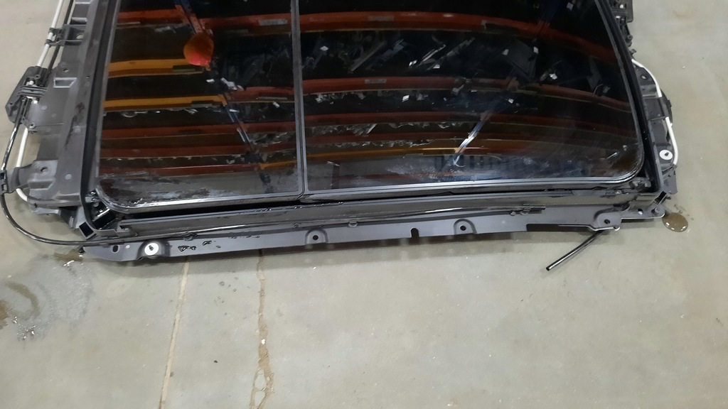 фото №4, Люк панорама volvo xc60 08-17r