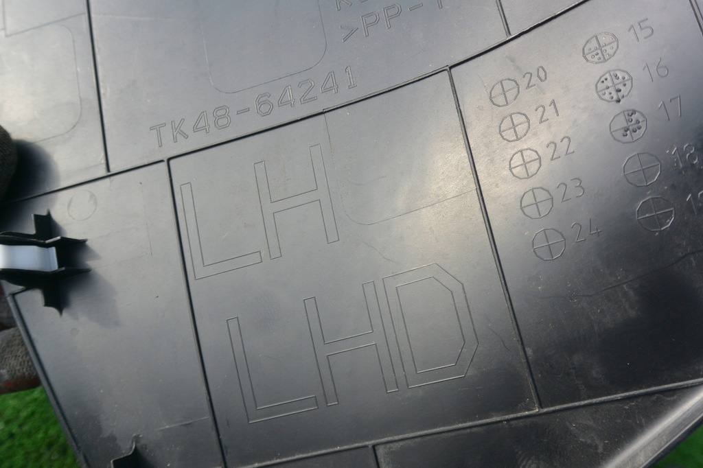 фото №6, Накладка заглушка панелі консолі ліва mazda cx9 eu