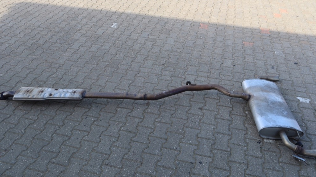 Volvo v60 ii 2.0 t6 plug in hybrid гаситель выхлоп труба 32138859 в Украине