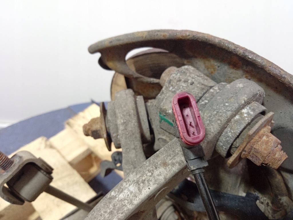 фото №4, Mercedes s w221 3.0 cdi поворотний кулак ліва задня