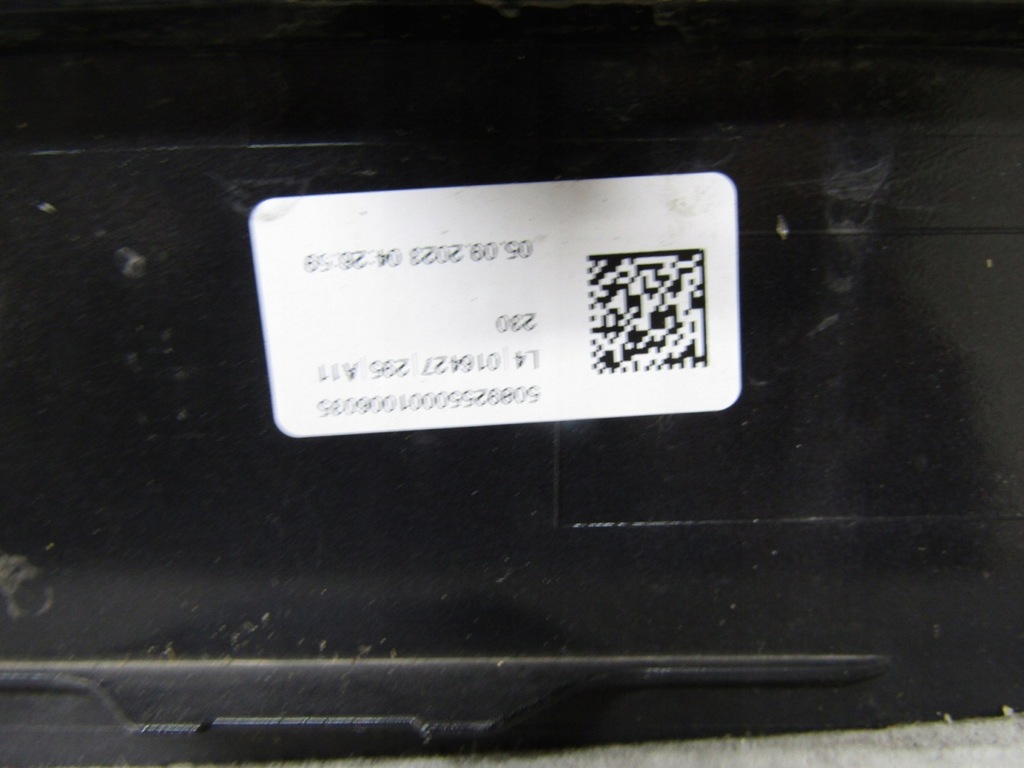 фото №13, Молдинг порог правая bmw 7 g70 i7 electryk x drive 22-