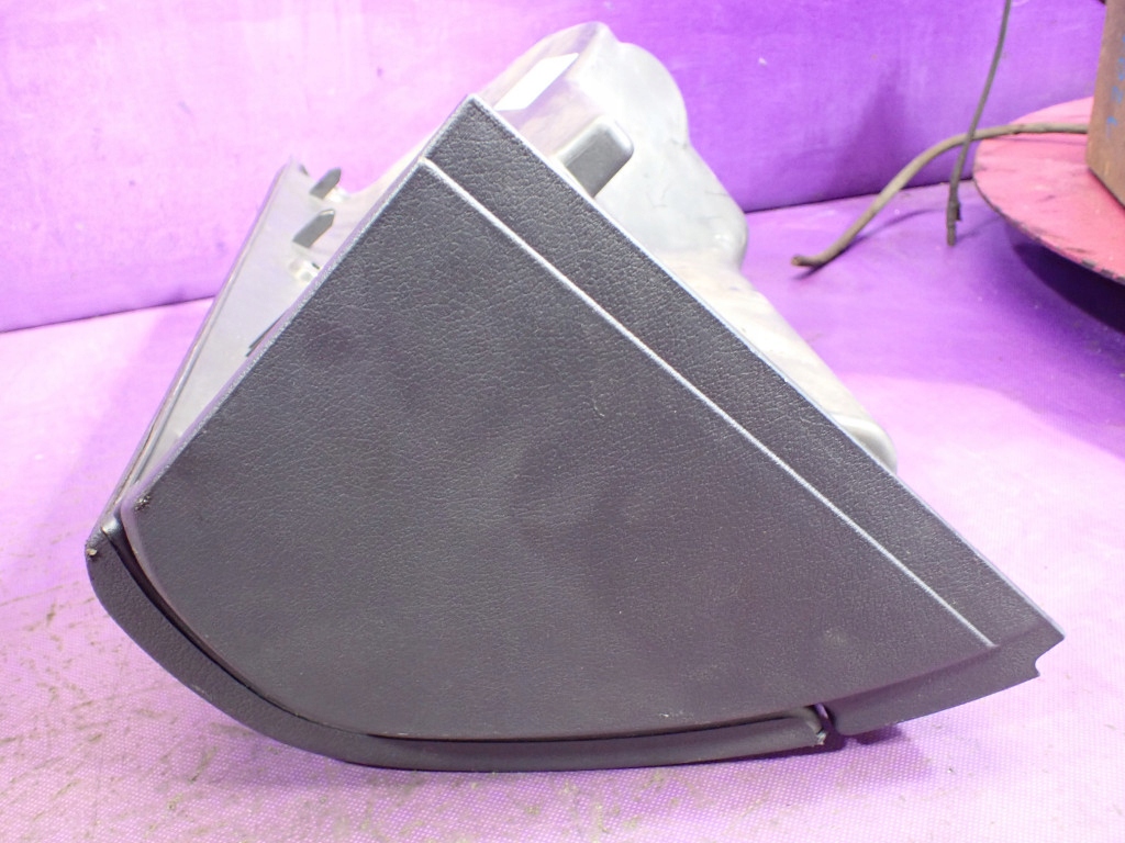 фото №8, Skoda octavia i 00-10 lift бардачок пасажира 1u1857103b