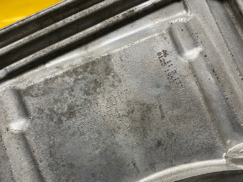 Поддон масла масляная insignia a b zafira 2.0 cdti b20dth Киев