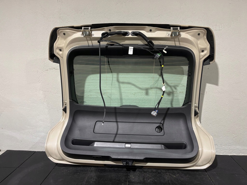 фото №9, Кришка багажника багажника volvo xc40 2025 бензин 120kw