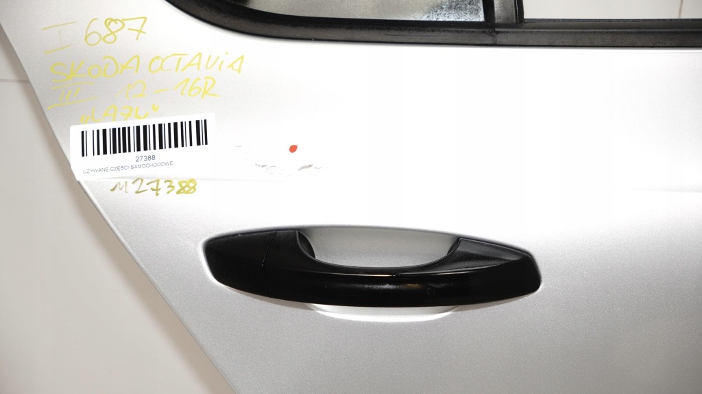 Дверь правый задний  skoda octavia iii рестайлинг  12-16r la7w с Разборки