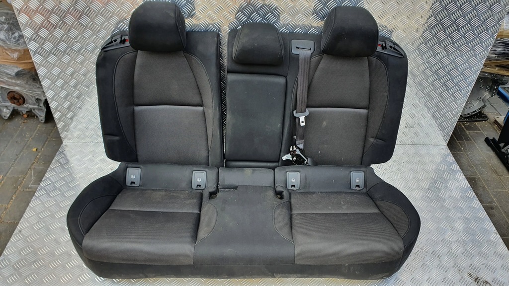 фото №2, Заднее сиденье сиденья задняя mazda cx-30 dm 19-