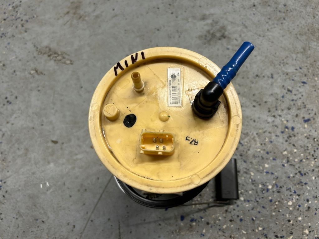 Купить Mini r56 1,6 d 2,0 d насос топлива 7233996