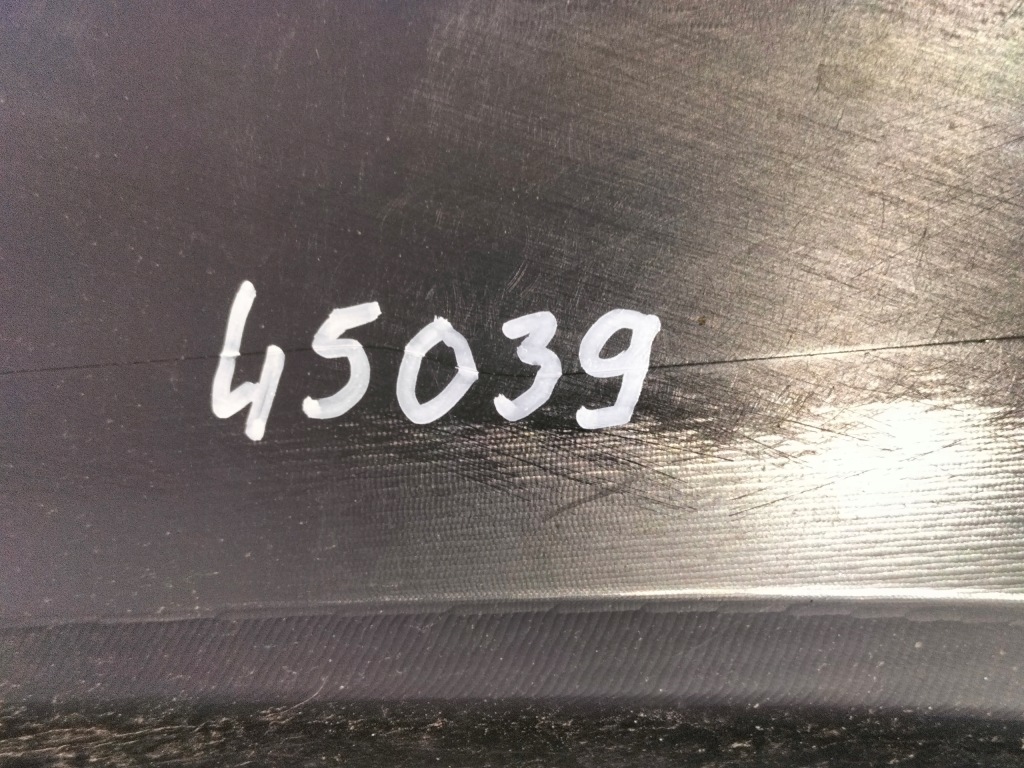 Бампер передний перед toyota hilux 8 viii 15- Оригинал