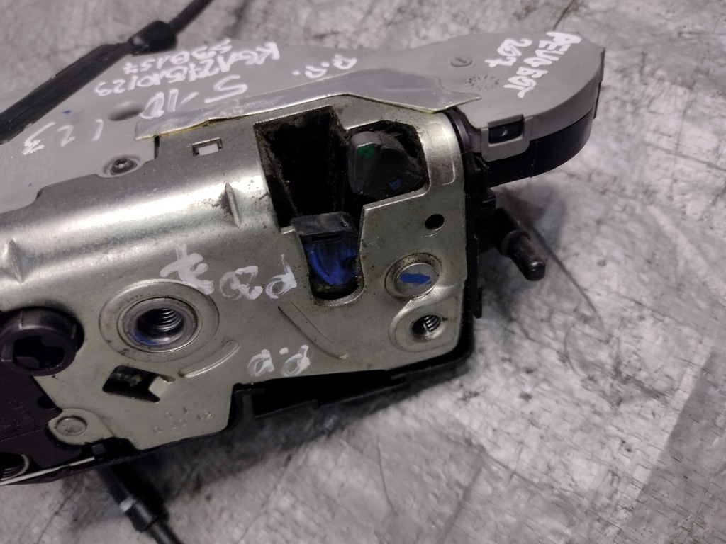 фото №12, Замок двері правий перед peugeot 207 5d eu