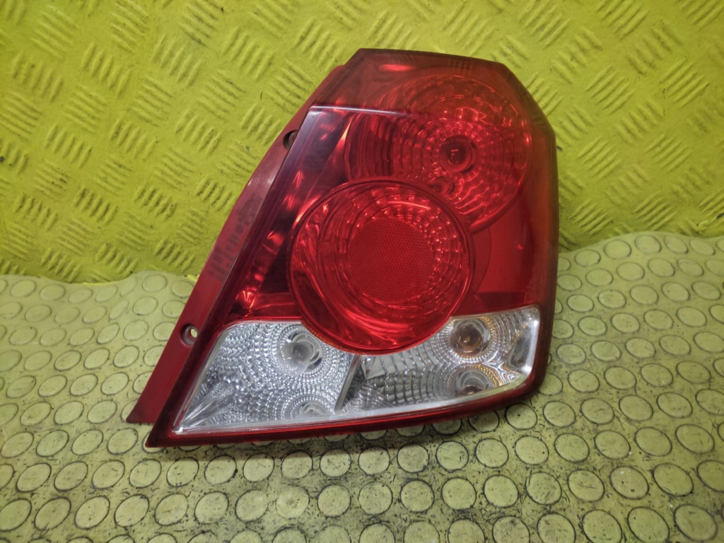 Купити Chevrolet kalos фара правий задні