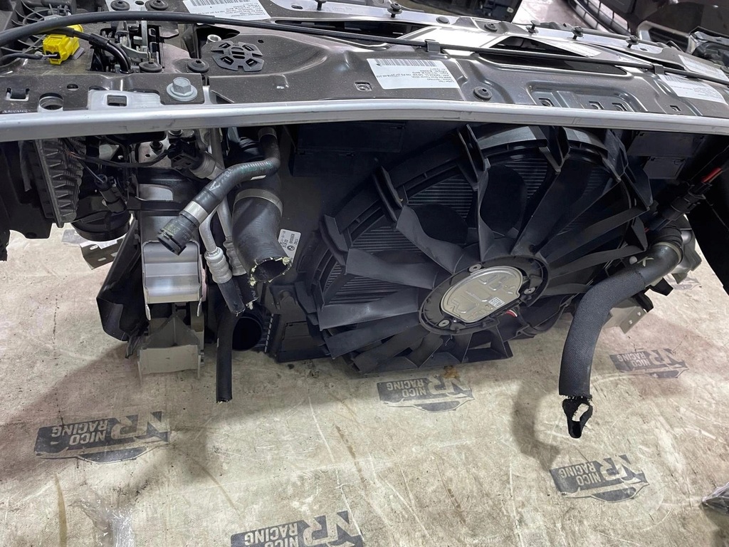 фото №10, Bmw 6 g32 перед kompletny 475 blacksapphire капот крылья бампер лампы