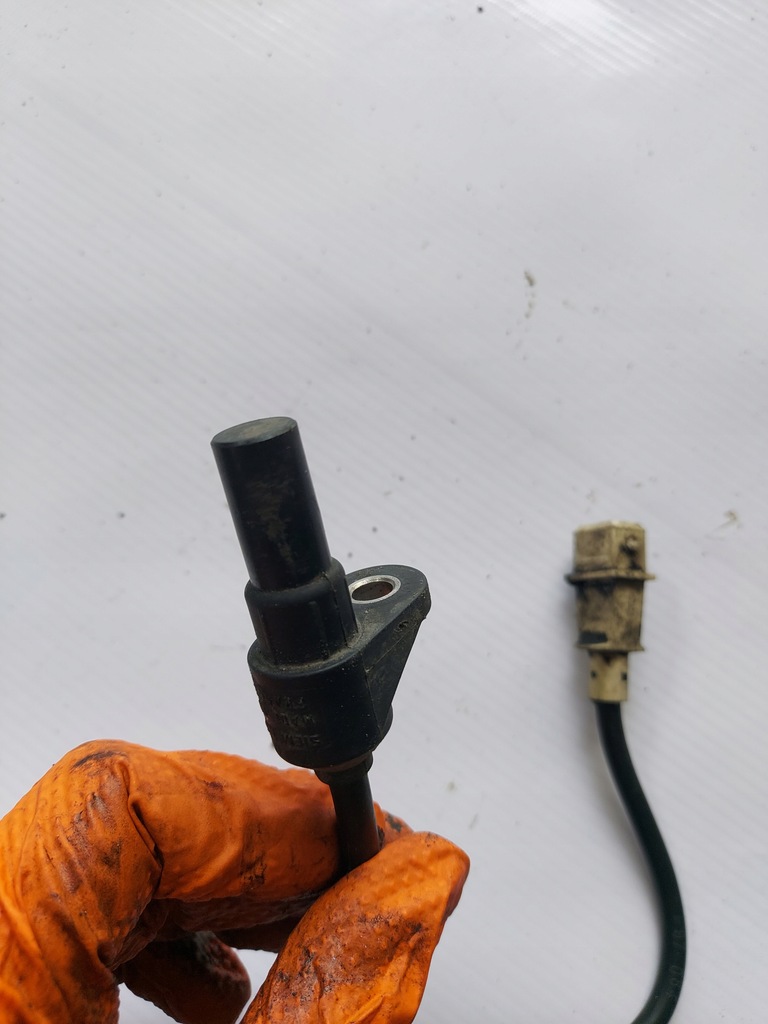 фото №8, Volvo 850 2.5b 91-96 датчик вала 102460-01