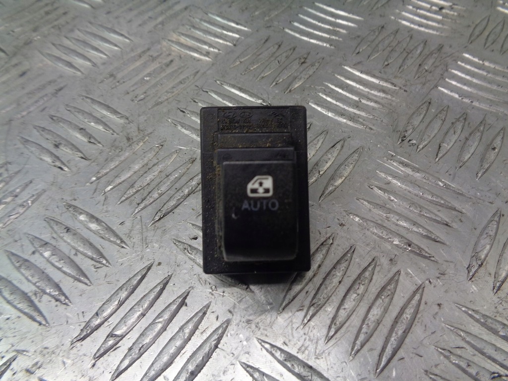 фото №1, Кнопка переключатель стекло kia ceed i 93575-1h100