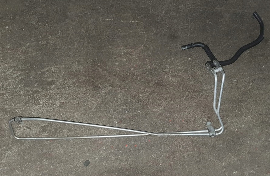 фото №1, 2005-2009 mustang радіатор підсилювача шланг