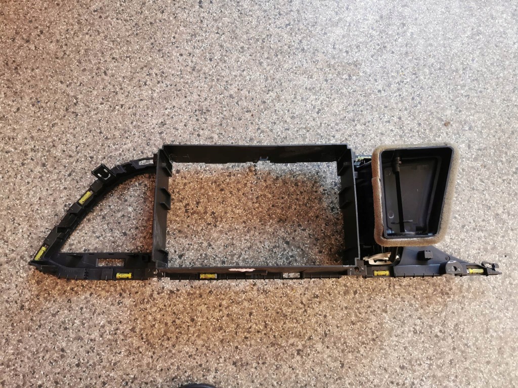 фото №2, Рамка радіо решітка повітропровід seat leon iii 5f1819110d