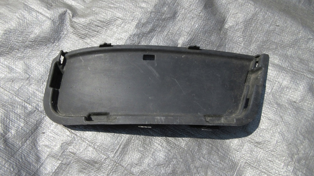 фото №1, Решітка радіатора решітка бампера перед права bmw x1 e84