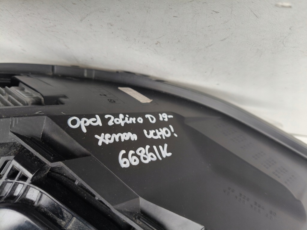 фото №10, Лампа правая фара opel vivaro c 19- zafira d ксенон