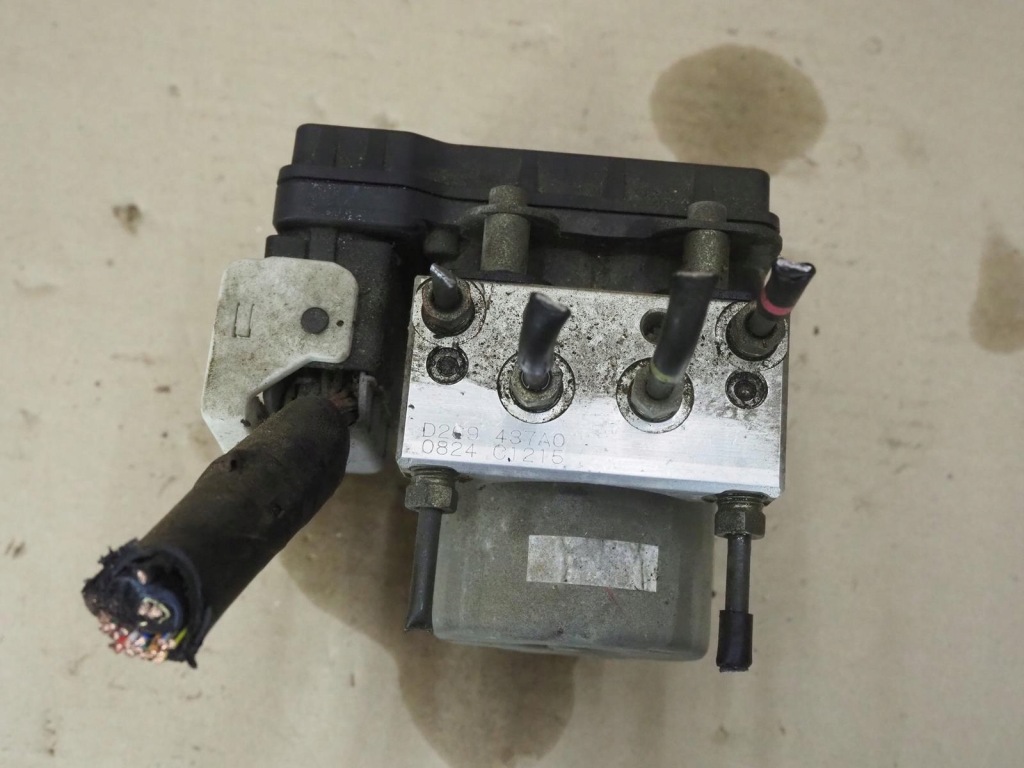фото №1, Mazda demio 00r 1,5 блок керування насос abs d269437a0