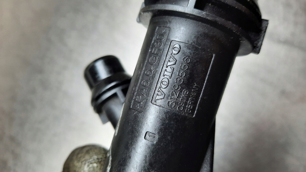 фото №5, Корпус tyermostatu volvo 31293556 volvo xc60 v60 d3 d4 31293556