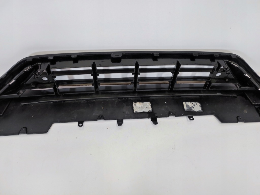 Решётка средняя бампера volvo xc90 2 рестайлинг  r-design 31663528 Доставка