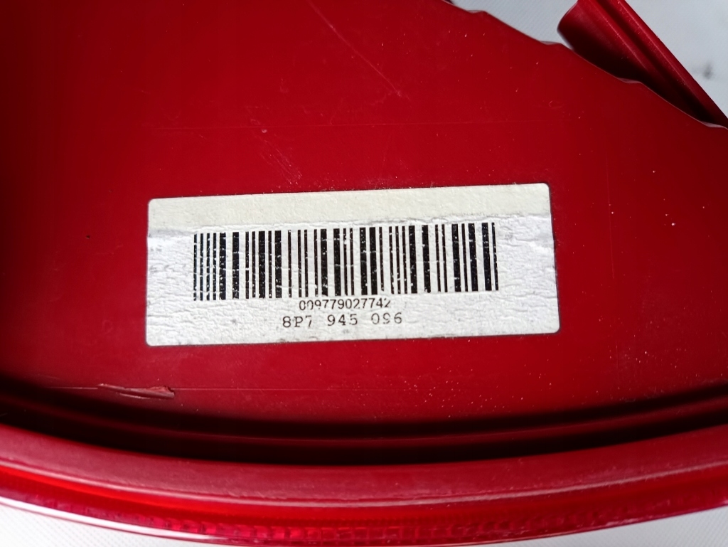 A3 8p 8p7 кабриолет  фара правый  задний  задняя 8p7945096 Недорого