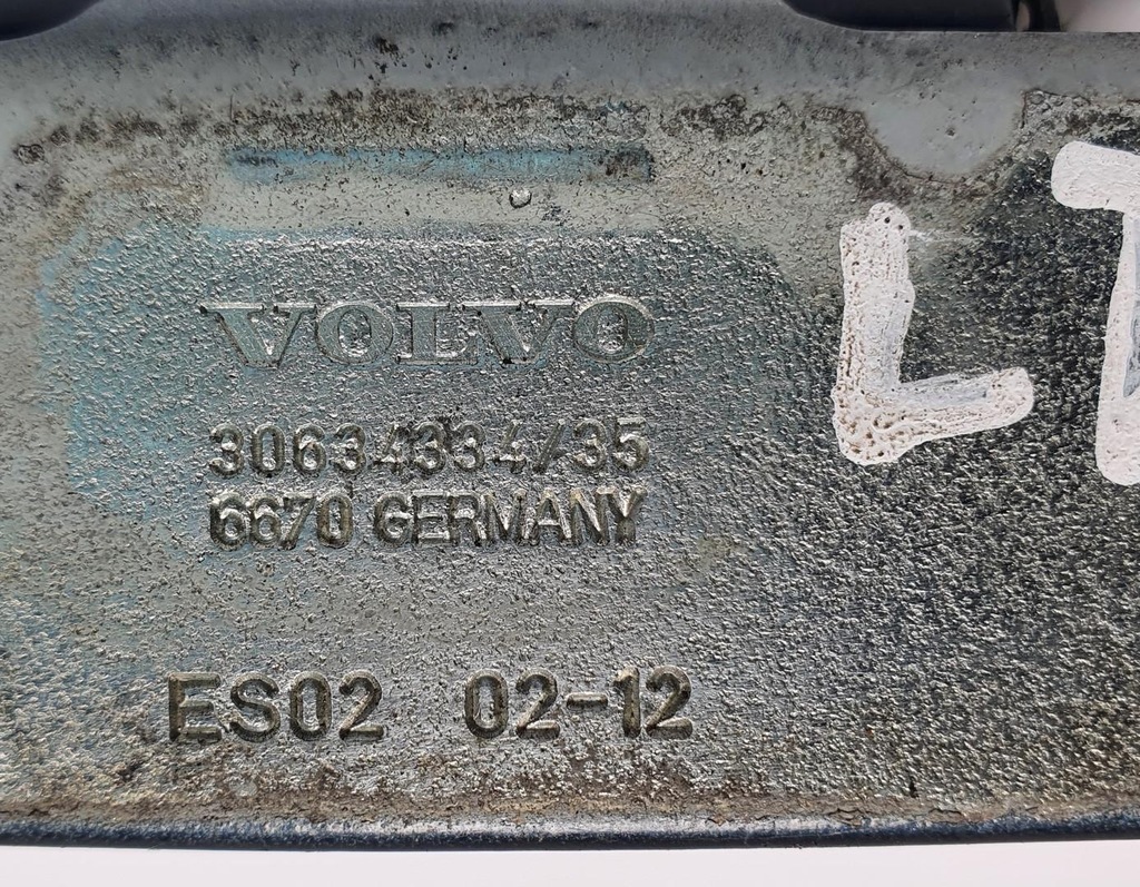 фото №5, Петли крышки борта volvo xc90 30634334 пара