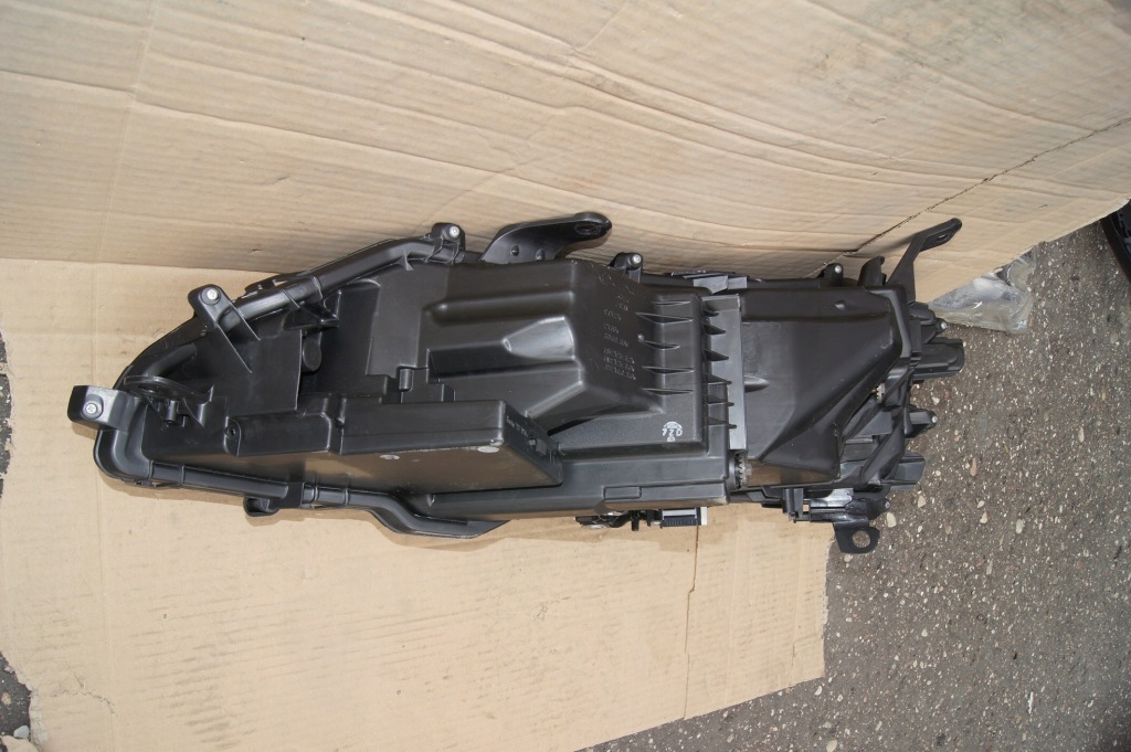 Лампа lexus ls 18- права oryg full led eu Недорого