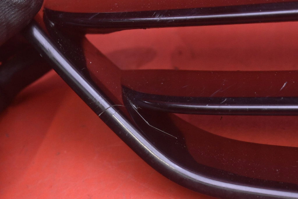 Решітка бампера середня 5k 86550-2y000 hyundai ix35 1 1 09-13 Оригінал