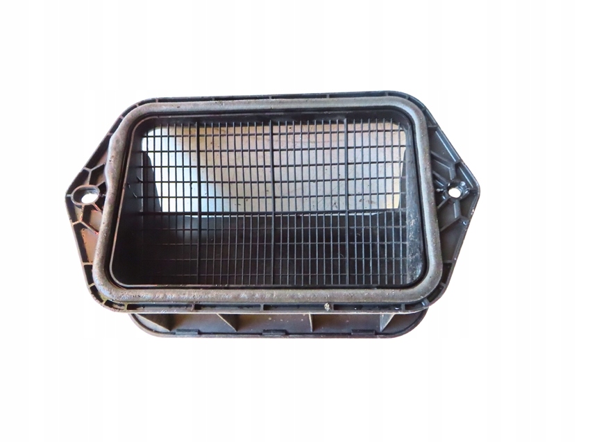 фото №1, Audi q3 8u tiguan sharan захист жолоб жабо 5n0819430 5n0815479