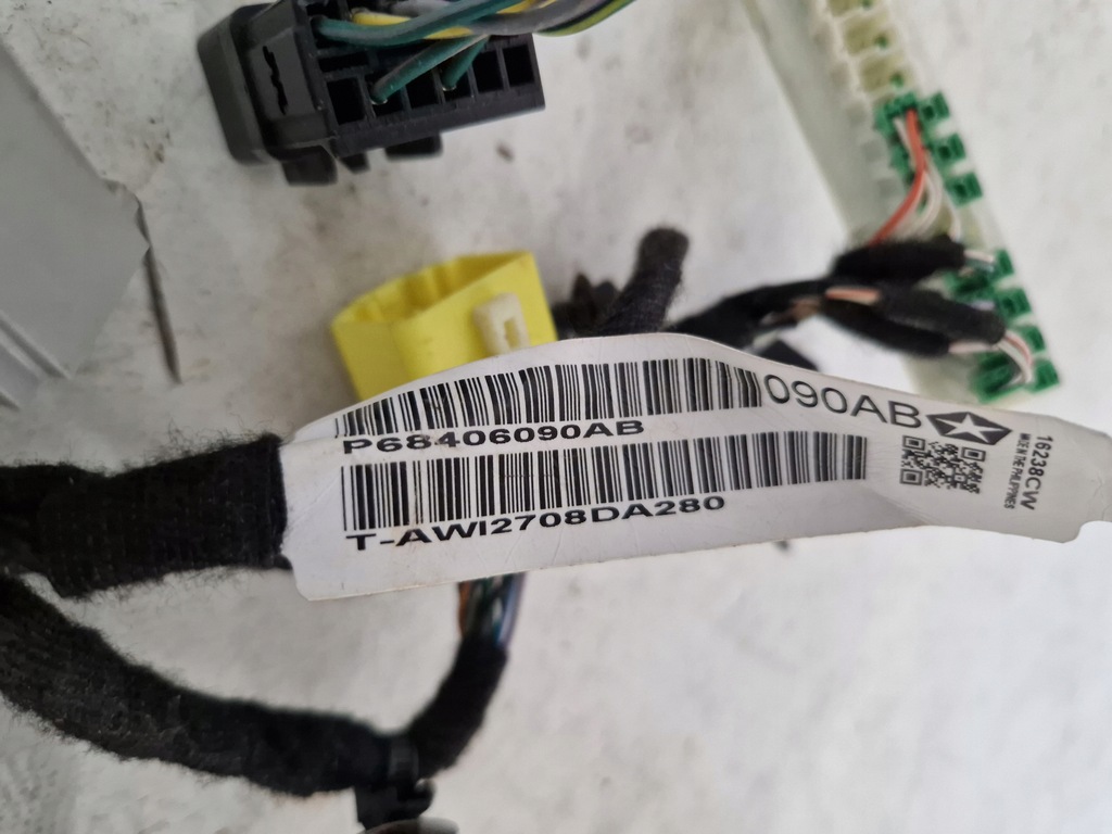 фото №7, Dodge charger 15- 3.6 gt джгут панелі 68406090ab