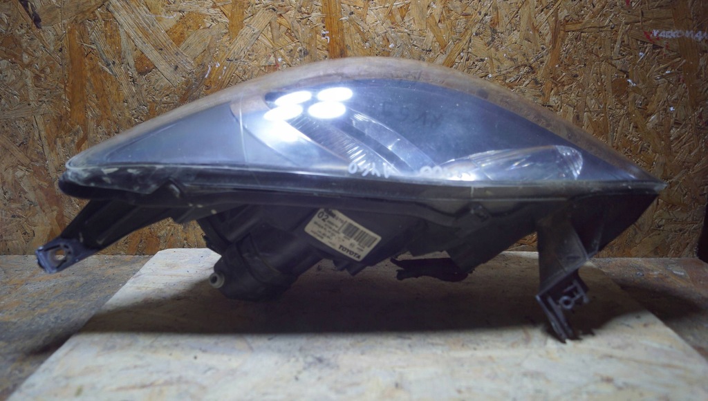 фото №13, Toyota aygo лампа левый перед uk s2400