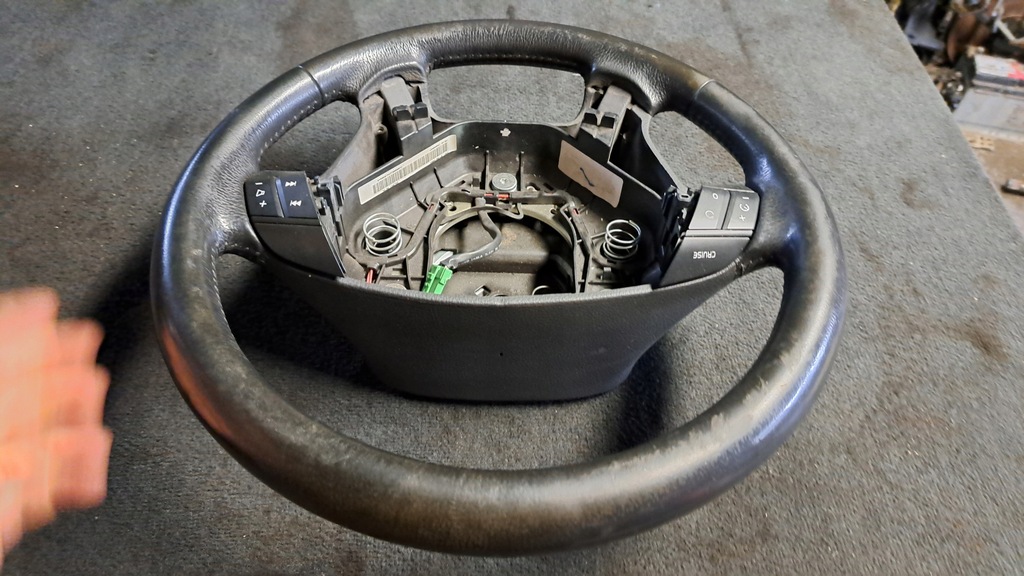 фото №5, Volvo xc90 i v70 ii s60 i xc70 воздуховод кожа мультифункция europa kpl.