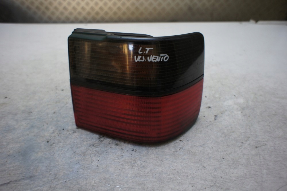 фото №1, Vw vento лампа лівий задня 1h5945111b