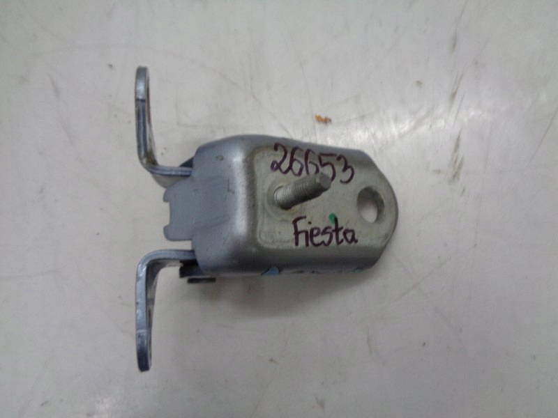 фото №1, Ford fiesta mk7 петля верхний дверь перед